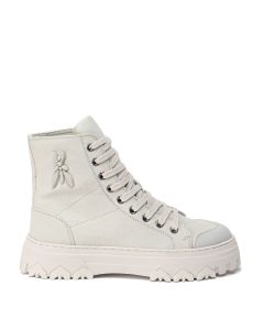 Logo patch boots