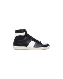 Signature Court Sneakers In White And Black Leather
