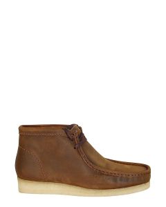Clarks Round Toe Lace-Up Desert Boots