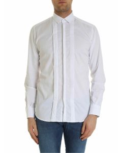 Pleated shirt in white